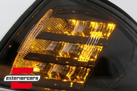 Prednji žmigavci LED (crna) / BMW serije 3 E46 (05.1998-08.2001) limuzina karavan, KPBM50