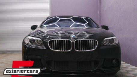 Središnja-donja mrežica M paket dizajn (ACC) / BMW serije 5 F10 F11 M paket (2009-2017), FBGBMF10MTD