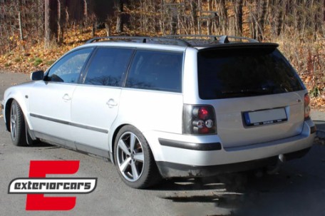 Stražnja svjetla (crna) / Volkswagen Passat B5 3B (11.1996-08.2000), LTVW11