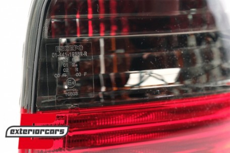 Stražnja svjetla (crvena/smoke) / Volkswagen Golf 4 (09.1997-09.2003), LTVW04