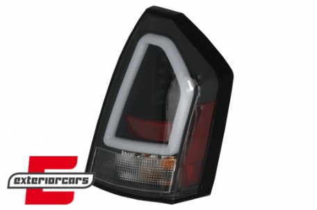 Stražnja svjetla LedBar (crna) / Chrysler 300C limuzina (2005-2007), LDCH19