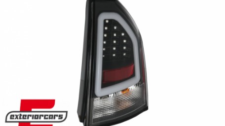 Stražnja svjetla LedBar (crna) / Chrysler 300C limuzina (2005-2007), LDCH19