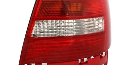 Stražnje svjetlo (desna strana) / Audi A4 B5 limuzina (02.1999-09.2001), 11-0005-01-2