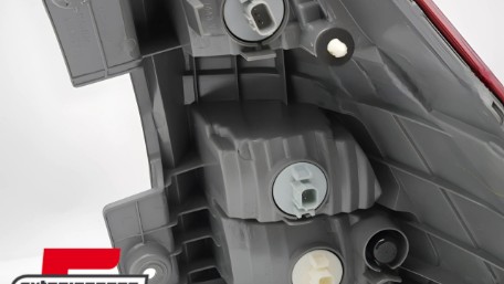 Stražnje svjetlo (desna strana) / Honda CR-V IV (2012-2016), RHO01R
