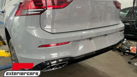 Zadnji branik R line dizajn / VW Golf VIII Hatchback Mk8 MQB (2020-2023), RBVWG8RL